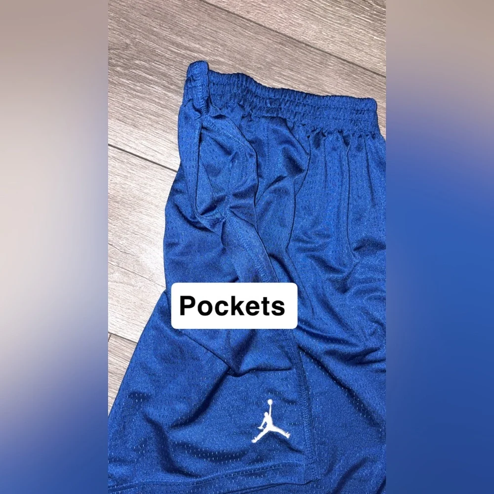 Jordan Essentials Youth Size Large Basketball Shorts Blue W White Logo Athletic - Picture 3 of 8